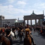 Ritt zum Brandenburger Tor anlässlich der WM 2013